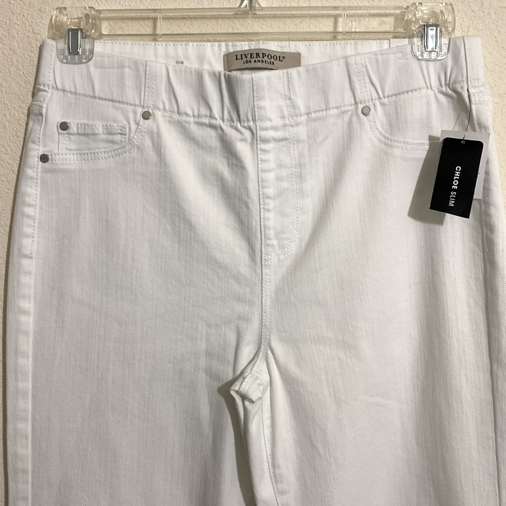 LIVERPOOL The Slim Chloe Pull-On WHITE Stretch Denim Jeans Women's Size 6/28